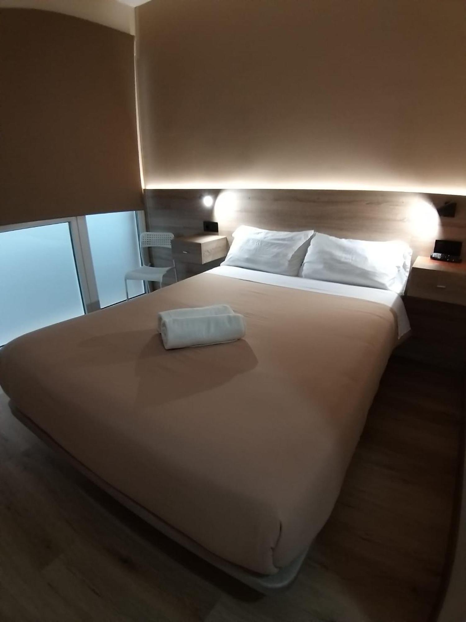 Optimus Comfort Campoamor 101 Valencia Buitenkant foto