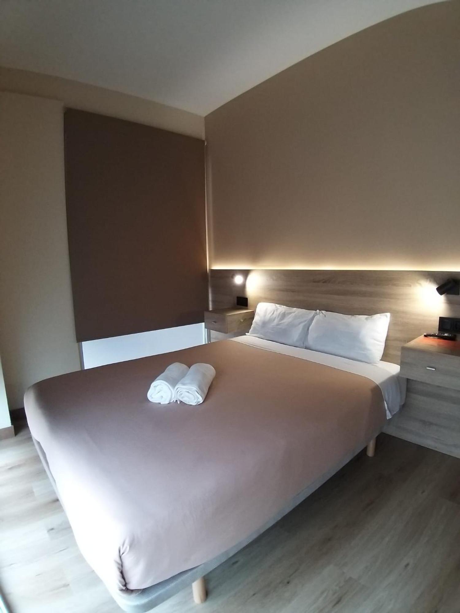 Optimus Comfort Campoamor 101 Valencia Buitenkant foto